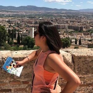 Meet your Posher, Mayra